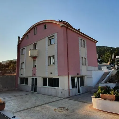 Hotel Emmesse *